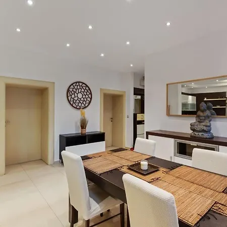 Grand Elegant - Center * Bratysława