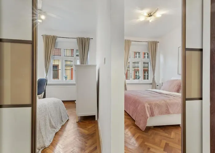 Grand Elegant - Center *