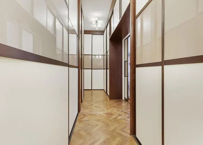 Grand Elegant - Center 아파트